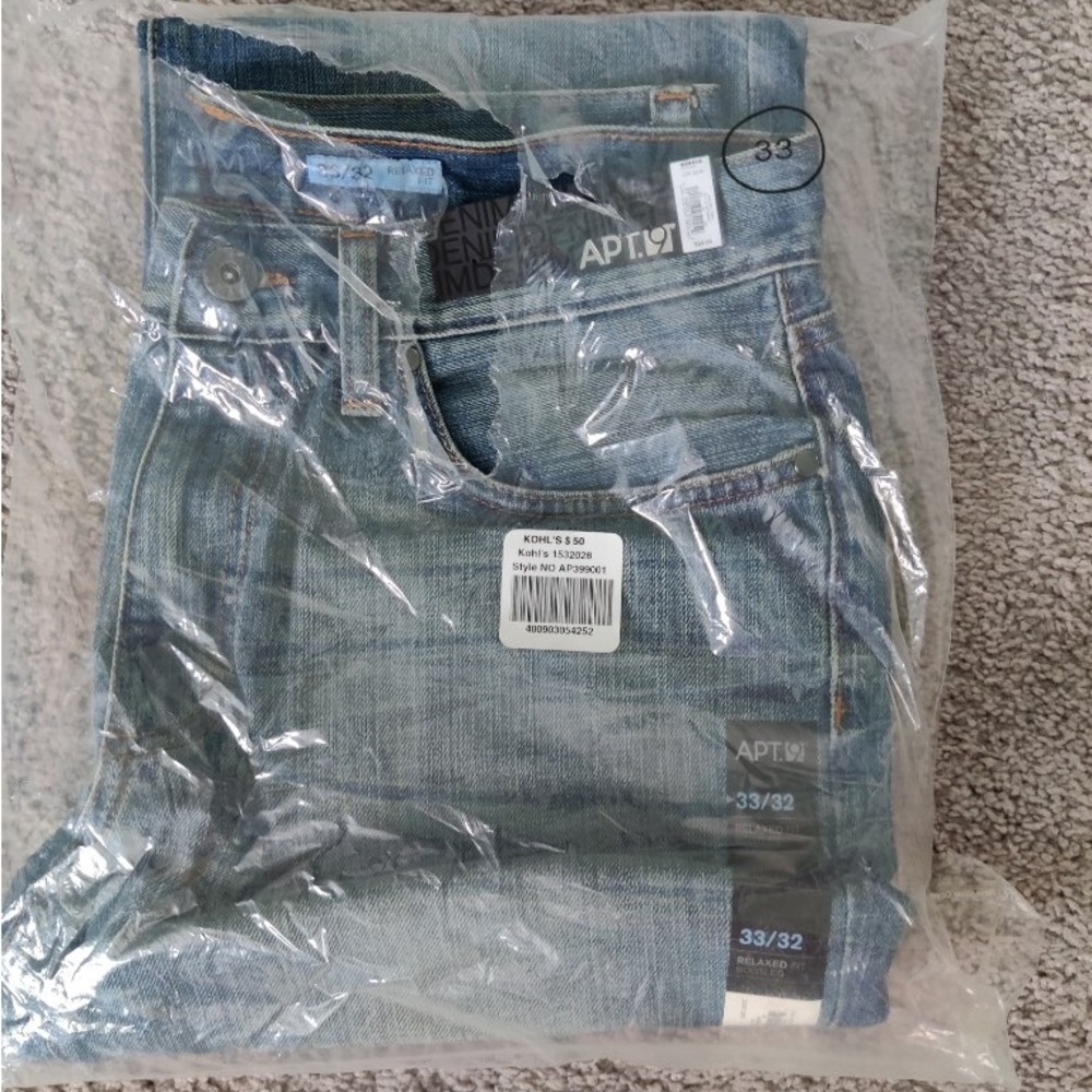 Apt 9 relaxed fit brand new size 33/32.